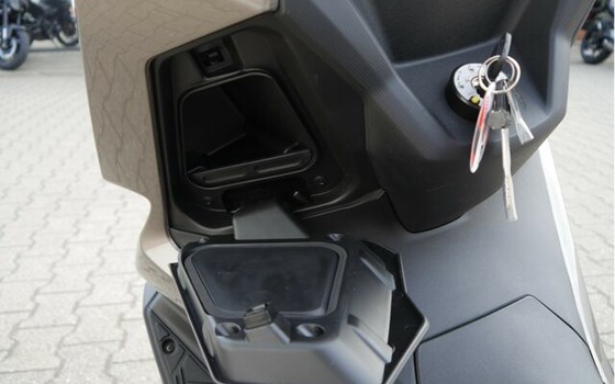Neufahrzeug Kymco Sky Town 125i ABS - Bild 18
