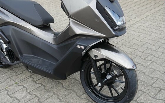 Neufahrzeug Kymco Sky Town 125i ABS - Bild 4