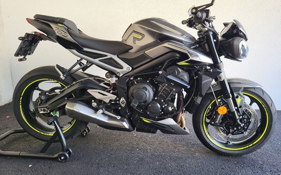 Gebrauchtmotorrad Triumph Street Triple 765 R - Bild 4 Gebrauchtmotorrad Triumph Street Triple 765 R - Bild 4