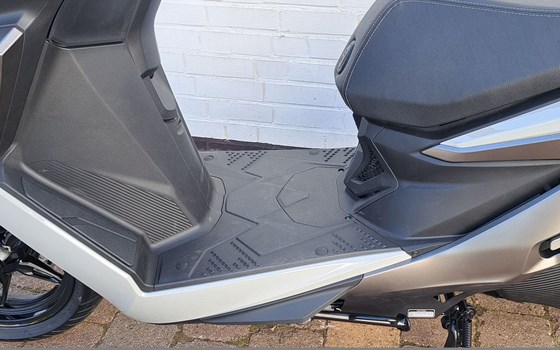 Neufahrzeug Kymco X-Town 300 ABS - Bild 7