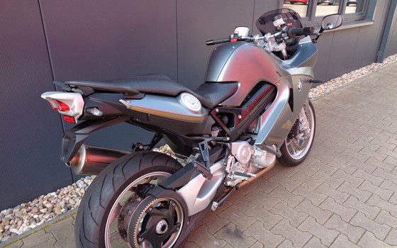 Gebrauchtmotorrad BMW F 800 ST - Bild 12