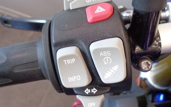 Gebrauchtmotorrad BMW S 1000 R - Bild 3