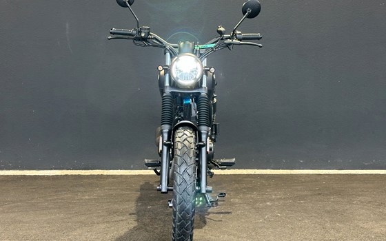 Neufahrzeug Brixton Cromwell 125 - Bild 10