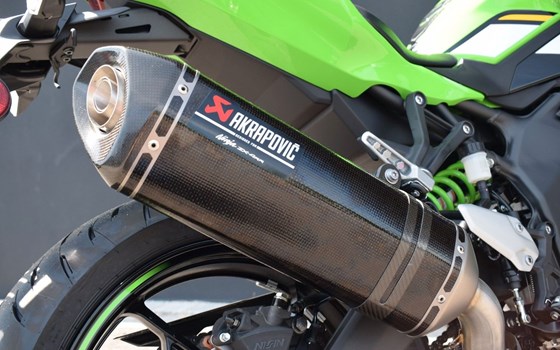 Neufahrzeug Kawasaki Ninja ZX-4RR - Bild 14