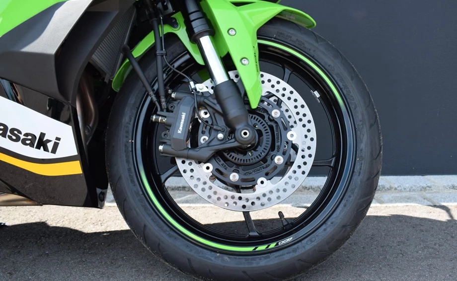 Angebot Kawasaki Ninja ZX-4RR Bild 16: Angebot Kawasaki Ninja ZX-4RR