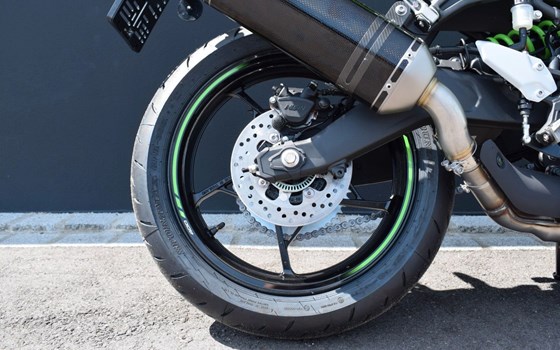 Neufahrzeug Kawasaki Ninja ZX-4RR - Bild 20