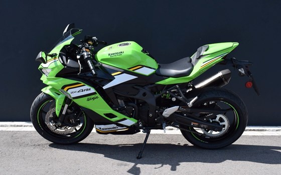 Neufahrzeug Kawasaki Ninja ZX-4RR - Bild 7