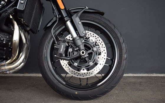 Gebrauchtmotorrad Kawasaki Z900 RS - Bild 12