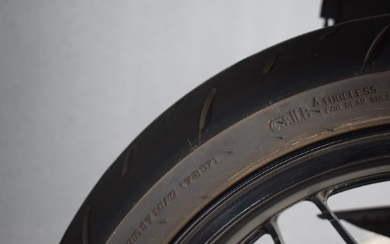 Gebrauchtmotorrad Kawasaki Z900 RS - Bild 20