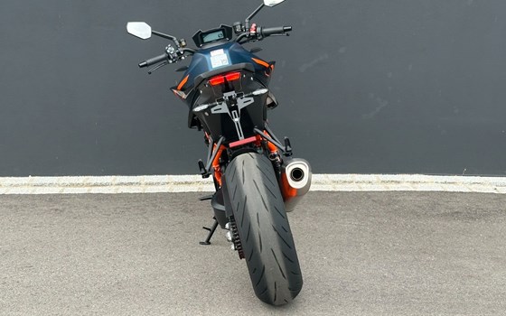 Gebrauchtmotorrad KTM 1290 Super Duke R - Bild 11