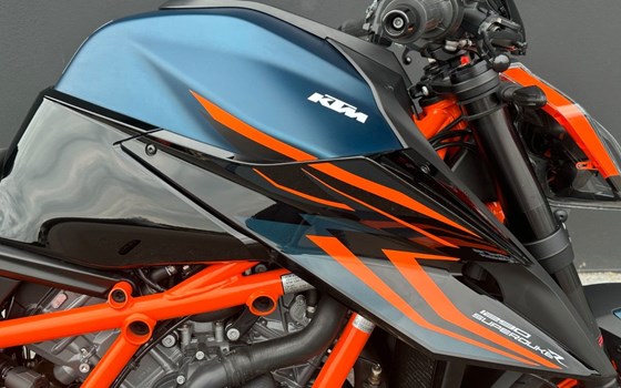 Gebrauchtmotorrad KTM 1290 Super Duke R - Bild 16