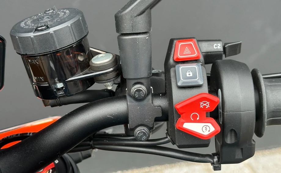 Angebot KTM 1290 Super Duke R Bild 21: Angebot KTM 1290 Super Duke R