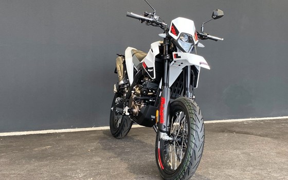 Neufahrzeug Malaguti XSM 125 Supermoto - Bild 19