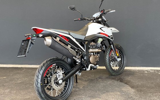 Neufahrzeug Malaguti XSM 125 Supermoto - Bild 23