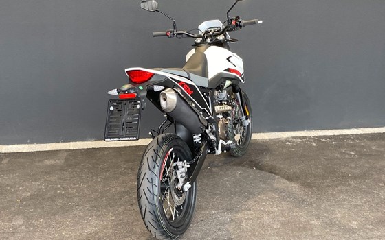 Neufahrzeug Malaguti XSM 125 Supermoto - Bild 25