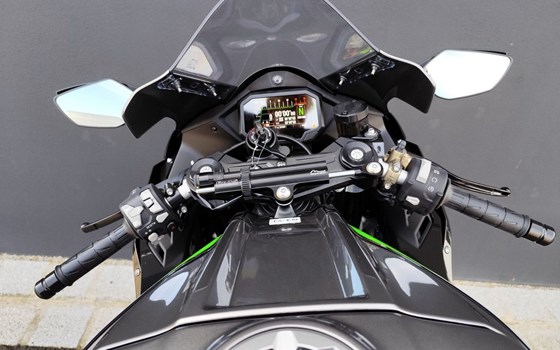 Gebrauchtmotorrad Kawasaki Ninja ZX-10R - Bild 25