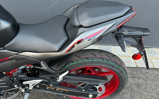 Neufahrzeug Kawasaki Z 500 SE - Bild 21