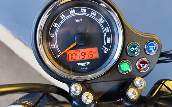 Gebrauchtmotorrad Triumph Thruxton - Bild 10