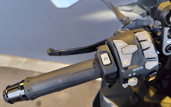 Neufahrzeug Kawasaki Ninja 1100SX - Bild 26