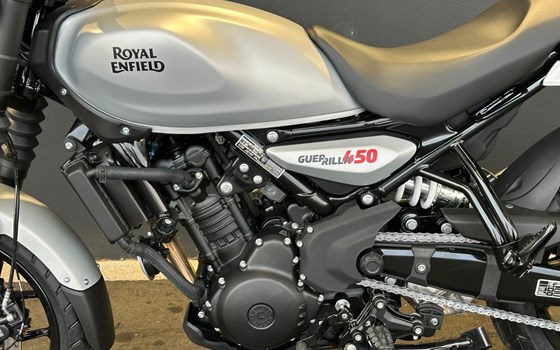 Neufahrzeug Royal Enfield Guerrilla 450 - Bild 18