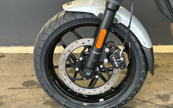 Neufahrzeug Royal Enfield Guerrilla 450 - Bild 19