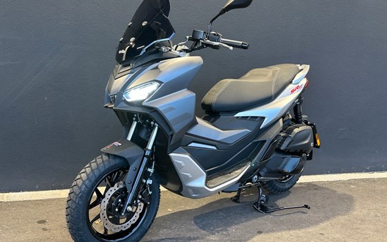 Gebrauchtmotorrad Aprilia SR GT ABS 125 - Bild 2