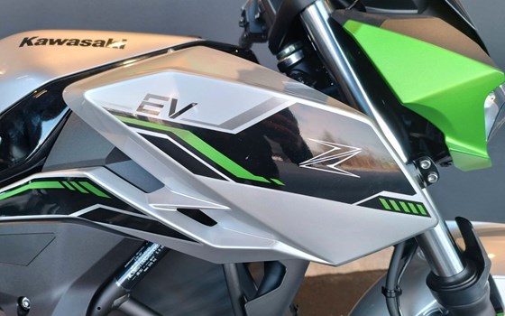 Neufahrzeug Kawasaki Z e-1 - Bild 21