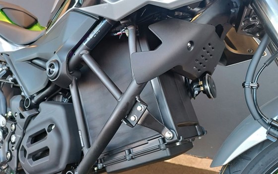 Neufahrzeug Kawasaki Z e-1 - Bild 23
