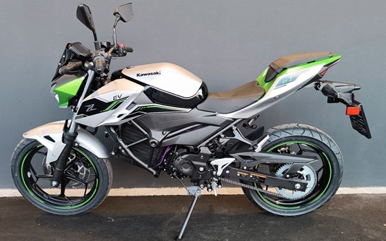 Neufahrzeug Kawasaki Z e-1 - Bild 6
