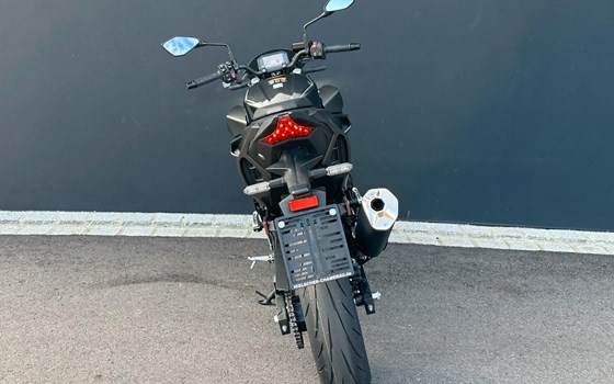 Gebrauchtmotorrad Kawasaki Z7 Hybrid - Bild 11