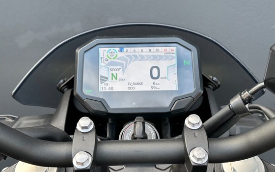 Gebrauchtmotorrad Kawasaki Z7 Hybrid - Bild 16