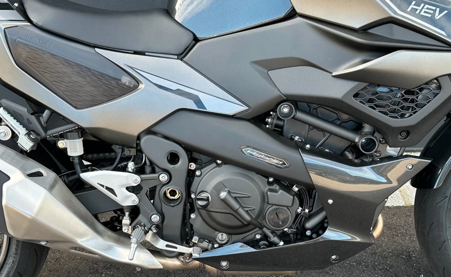 Angebot Kawasaki Z7 Hybrid Bild 21: Angebot Kawasaki Z7 Hybrid