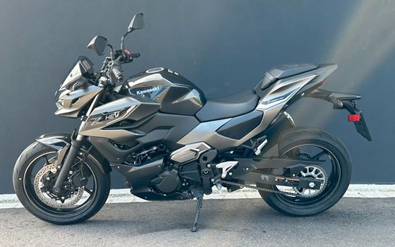 Gebrauchtmotorrad Kawasaki Z7 Hybrid - Bild 7