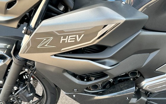 Gebrauchtmotorrad Kawasaki Z7 Hybrid - Bild 9