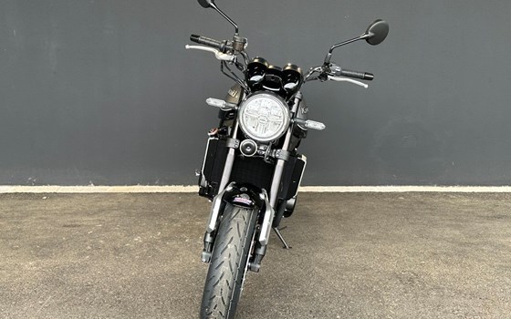 Gebrauchtmotorrad Kawasaki Z900 RS - Bild 10