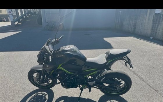 Gebrauchtmotorrad Kawasaki Z900 - Bild 3 Gebrauchtmotorrad Kawasaki Z900 - Bild 3