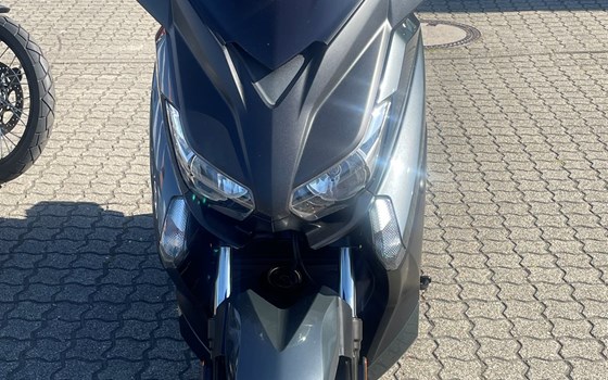 Gebrauchtmotorrad Yamaha XMAX 400 - Bild 11