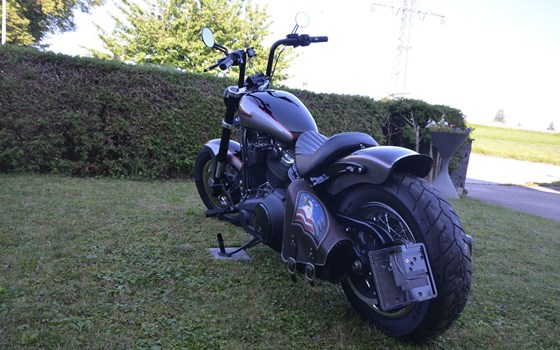 Gebrauchtmotorrad Harley-Davidson Dyna Street Bob Special - Bild 12 Gebrauchtmotorrad Harley-Davidson Dyna Street Bob Special - Bild 12