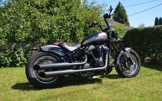 Gebrauchtmotorrad Harley-Davidson Dyna Street Bob Special - Bild 13 Gebrauchtmotorrad Harley-Davidson Dyna Street Bob Special - Bild 13