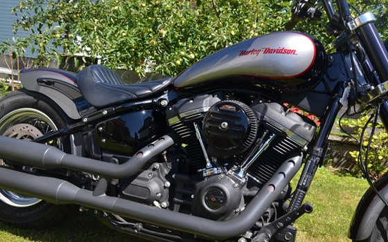 Gebrauchtmotorrad Harley-Davidson Dyna Street Bob Special - Bild 14 Gebrauchtmotorrad Harley-Davidson Dyna Street Bob Special - Bild 14