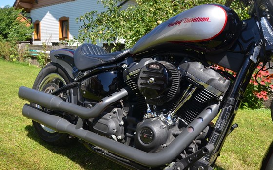 Gebrauchtmotorrad Harley-Davidson Dyna Street Bob Special - Bild 2 Gebrauchtmotorrad Harley-Davidson Dyna Street Bob Special - Bild 2