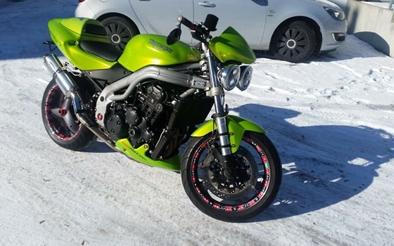 Gebrauchtmotorrad Triumph Speed Triple 955i - Bild 3