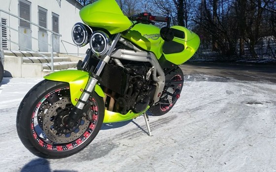 Gebrauchtmotorrad Triumph Speed Triple 955i - Bild 4