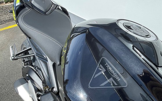 Neufahrzeug Triumph Street Triple 765 RS - Bild 8