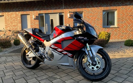 Gebrauchtmotorrad Honda VTR 1000 SP-1 - Bild 1