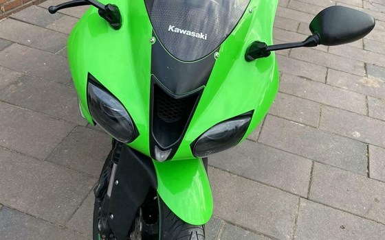 Gebrauchtmotorrad Kawasaki ZX-7R Ninja - Bild 2