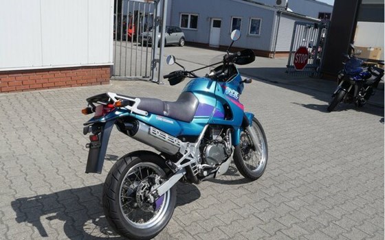 Gebrauchtmotorrad Kawasaki KLE 500 - Bild 8