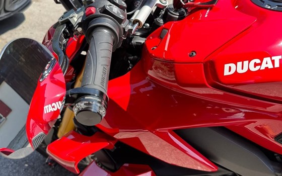 Gebrauchtmotorrad Ducati Streetfighter V4 S - Bild 6