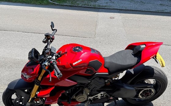Gebrauchtmotorrad Ducati Streetfighter V4 S - Bild 7