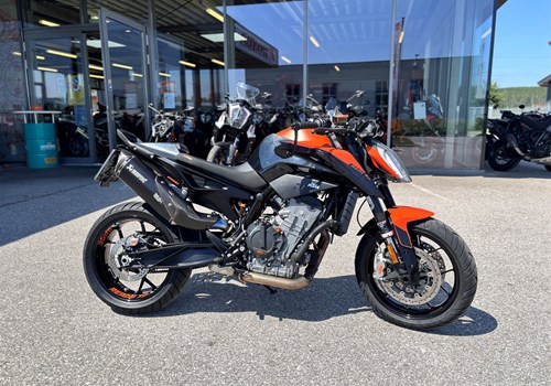 KTM 890 Duke
